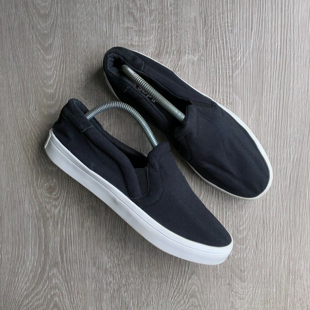 Adidas slip on sale on fashion