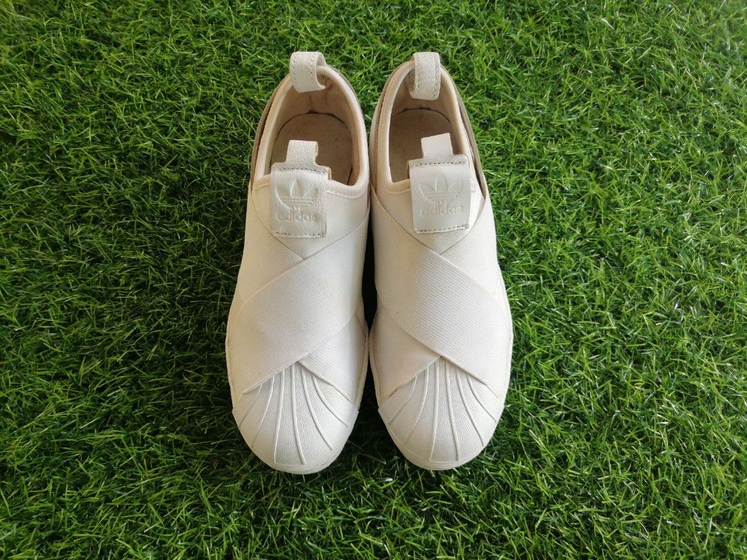 Superstar slip on deals all white