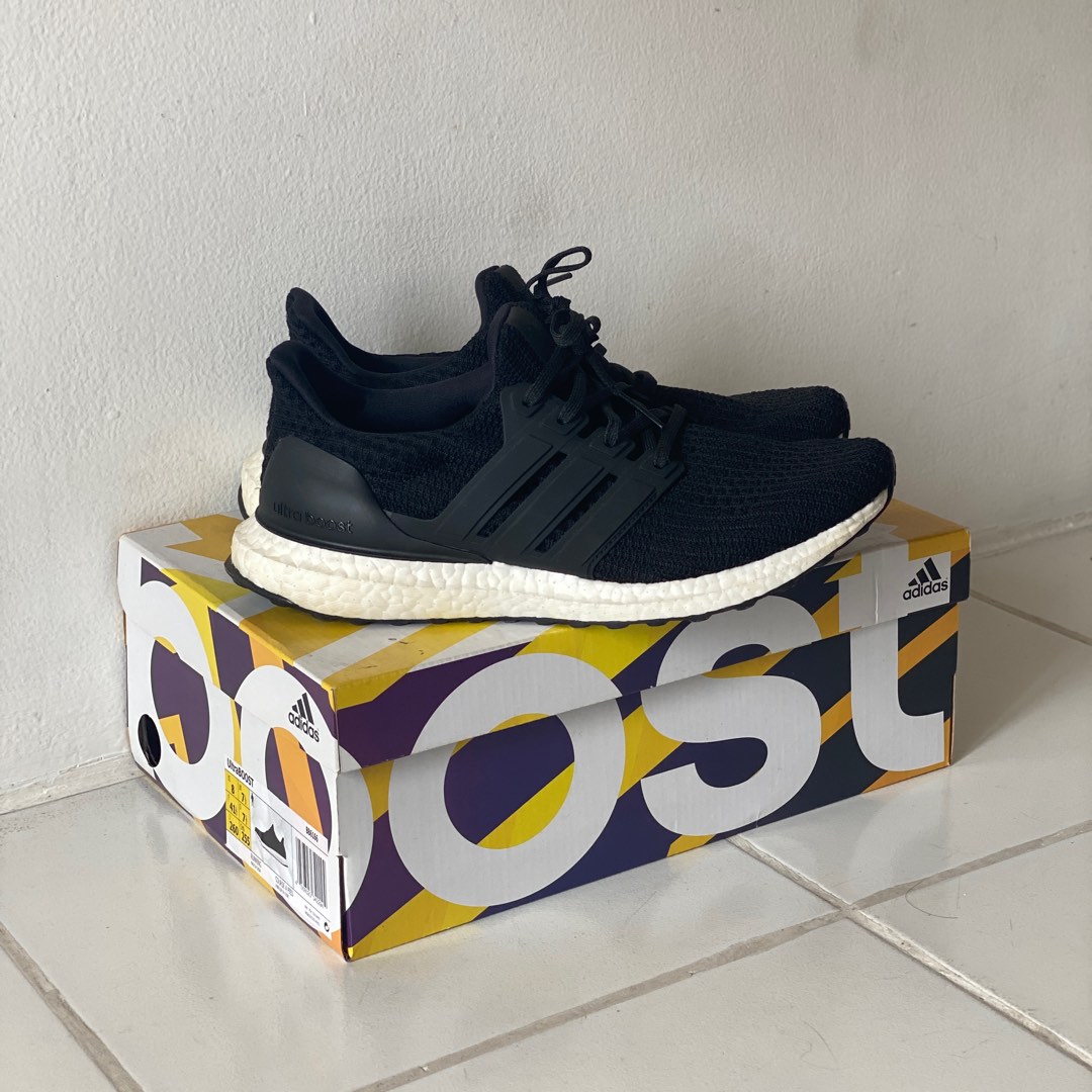 Adidas Ultraboost - Black/White, Fesyen Pria, Sepatu , Sneakers di Carousell
