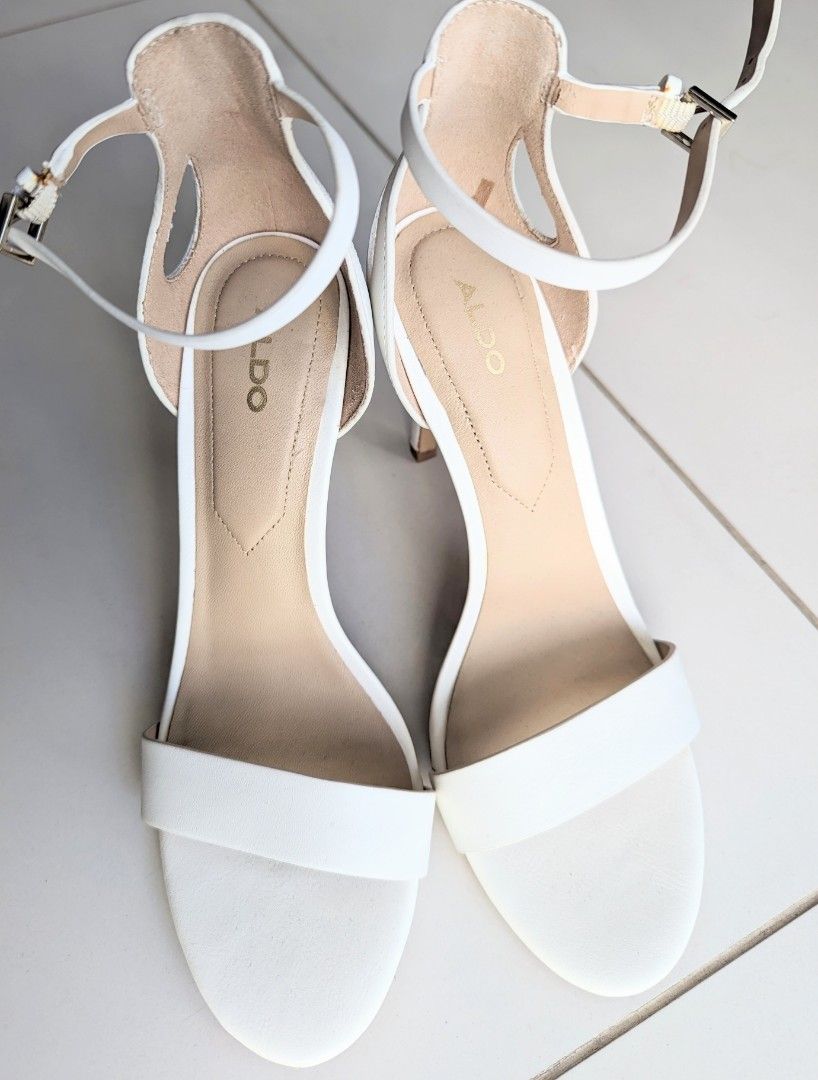 White heels size top 6