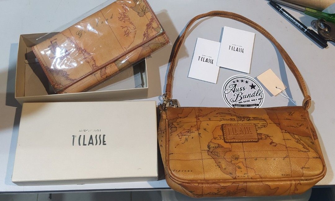 Alviero martini 2024 bags sale