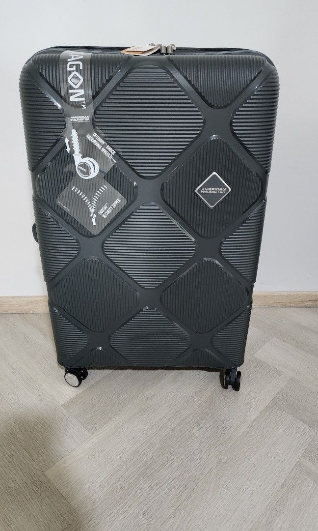 American Tourister Instagon 30 inch Luggage, Hobbies & Toys, Travel