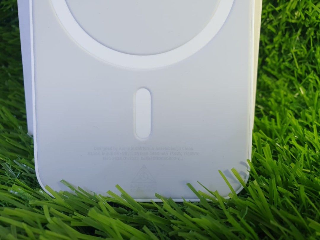 APPLE MAGSAFE BATTERY A2384, Mobile Phones & Gadgets, Mobile & Gadget ...