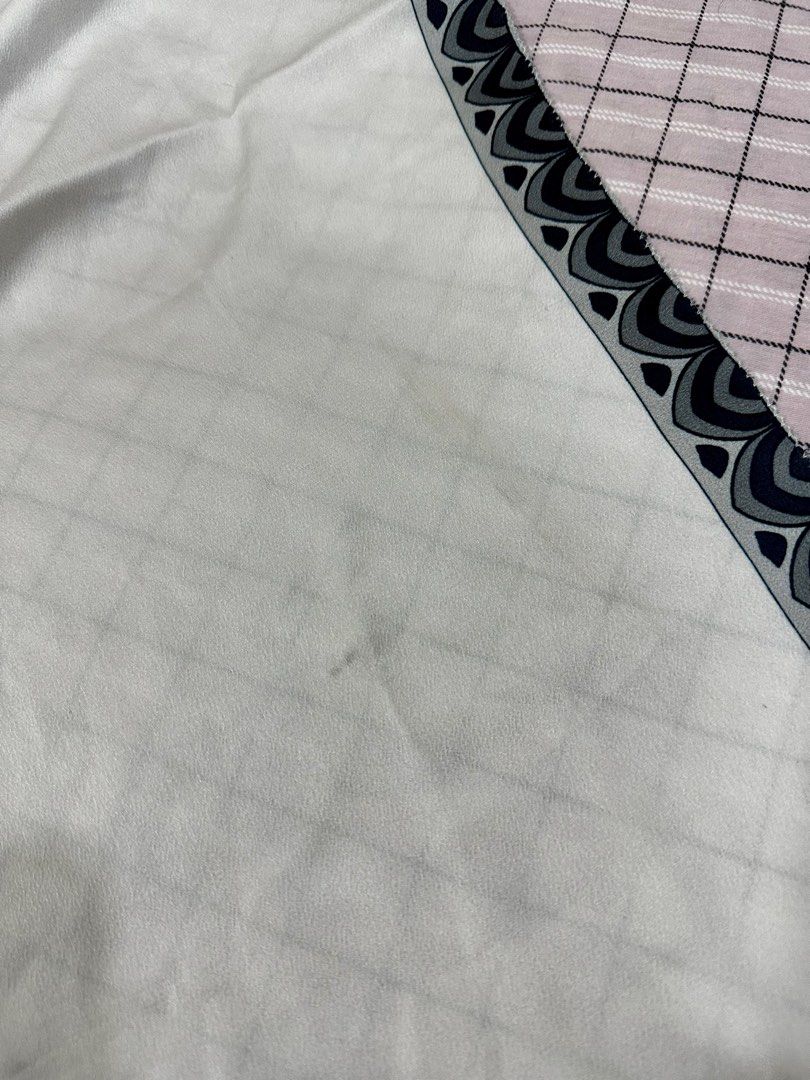 ariani shawl price