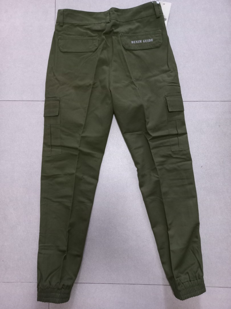 Army Green joggers, Men's Fashion, Bottoms, Joggers on Carousell