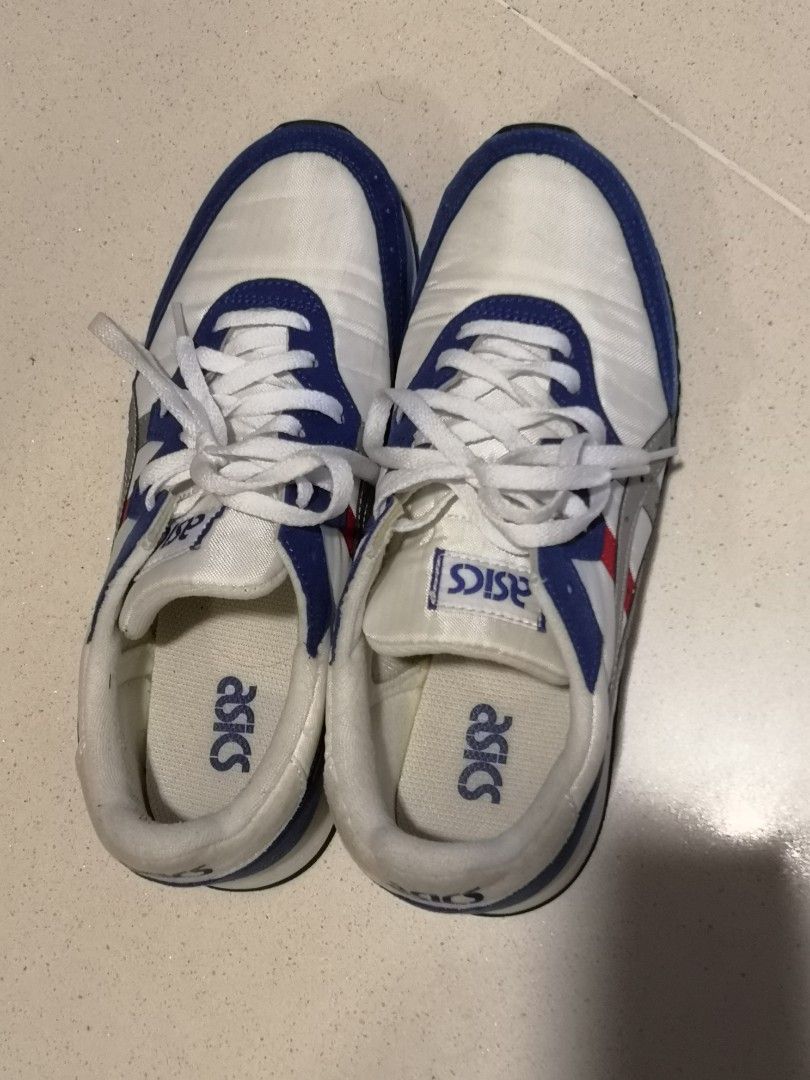 Asics Sneakers Tarther OG Blue/White (Category: Sneakers) located in Singapore. Submitted by anyone21 (Listing ID 1239206264, Image 1). Description: US 7.5 Worn 2-3x As good as new and in good condition. Self collection at Sengkang, Compassvale Road.