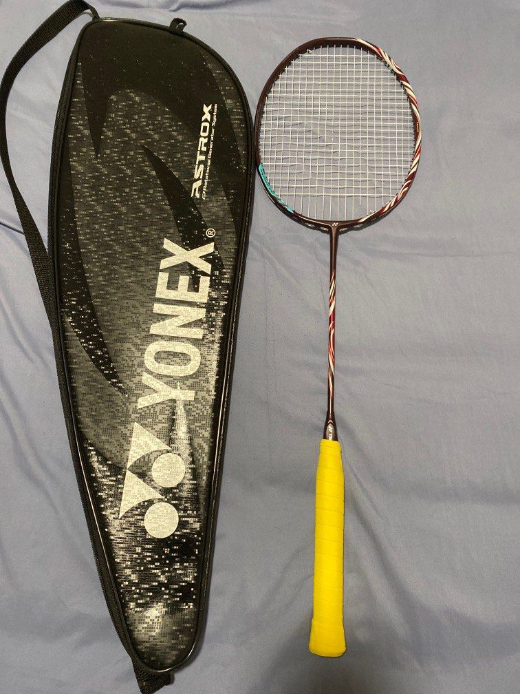 【ジャンク品】ASTROX 100ZZ（クレナイ、4UG5） ジャンク品】ASTROX 100ZZ（クレナイ、4UG5）