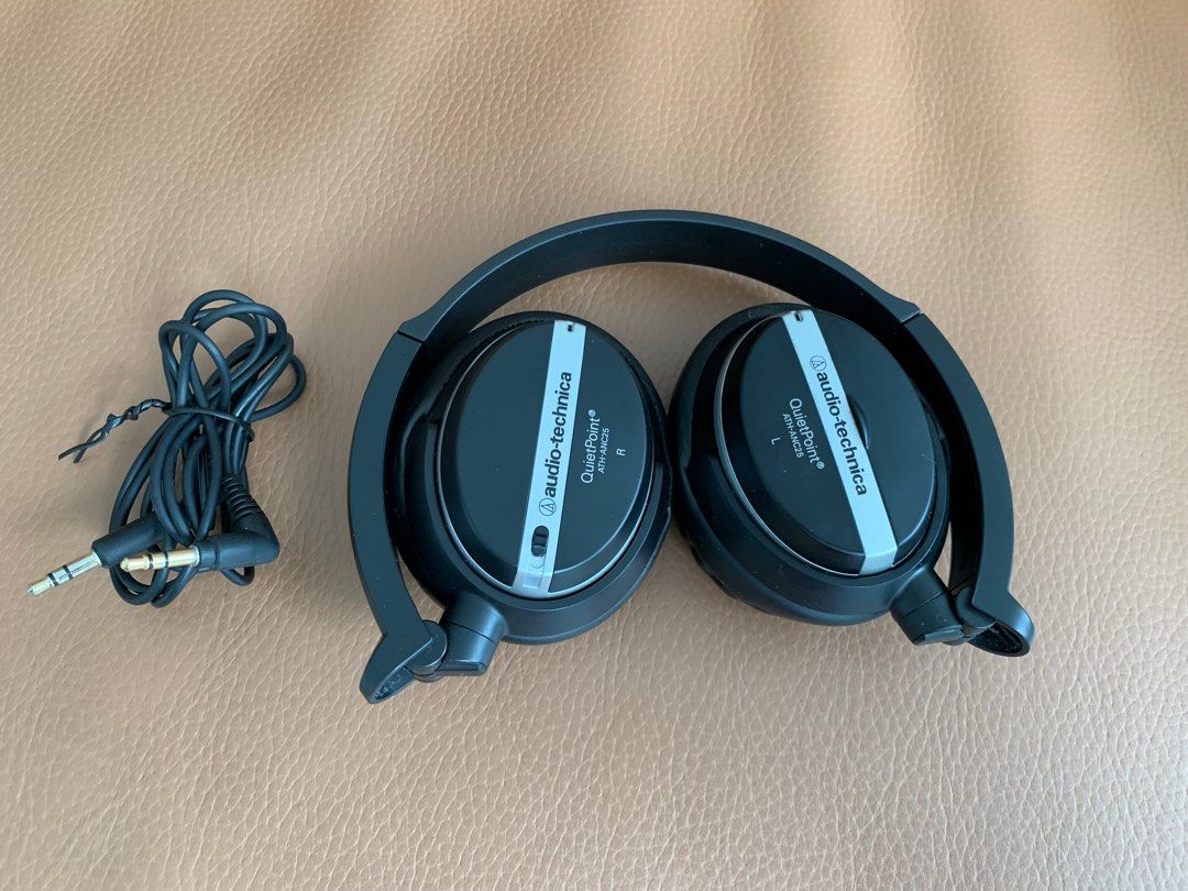 Audio Technica headphone, Audio, Headphones & Headsets on Carousell