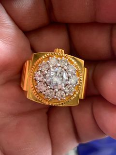 Authentic 18k solid gold men’s ring with 2.3 carats diamonds