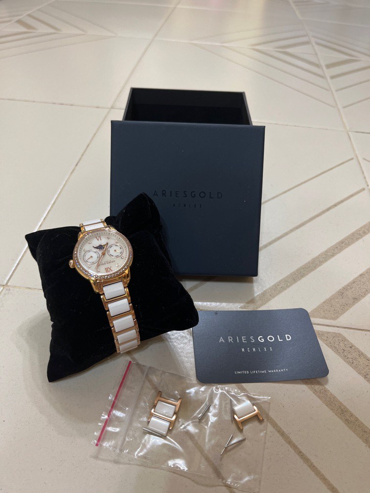 Authentic Aries Gold seashell watch