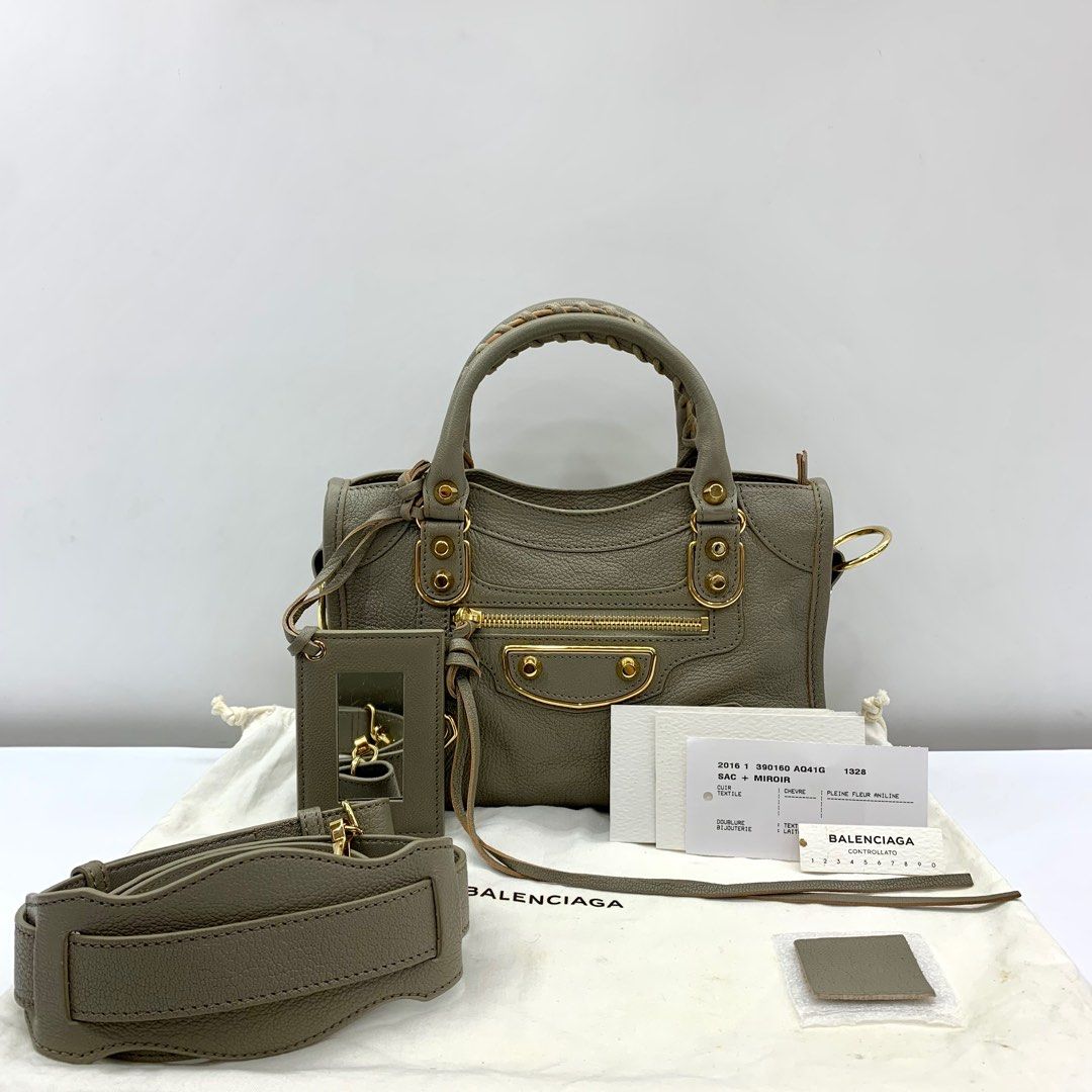 Balenciaga 390160 2025