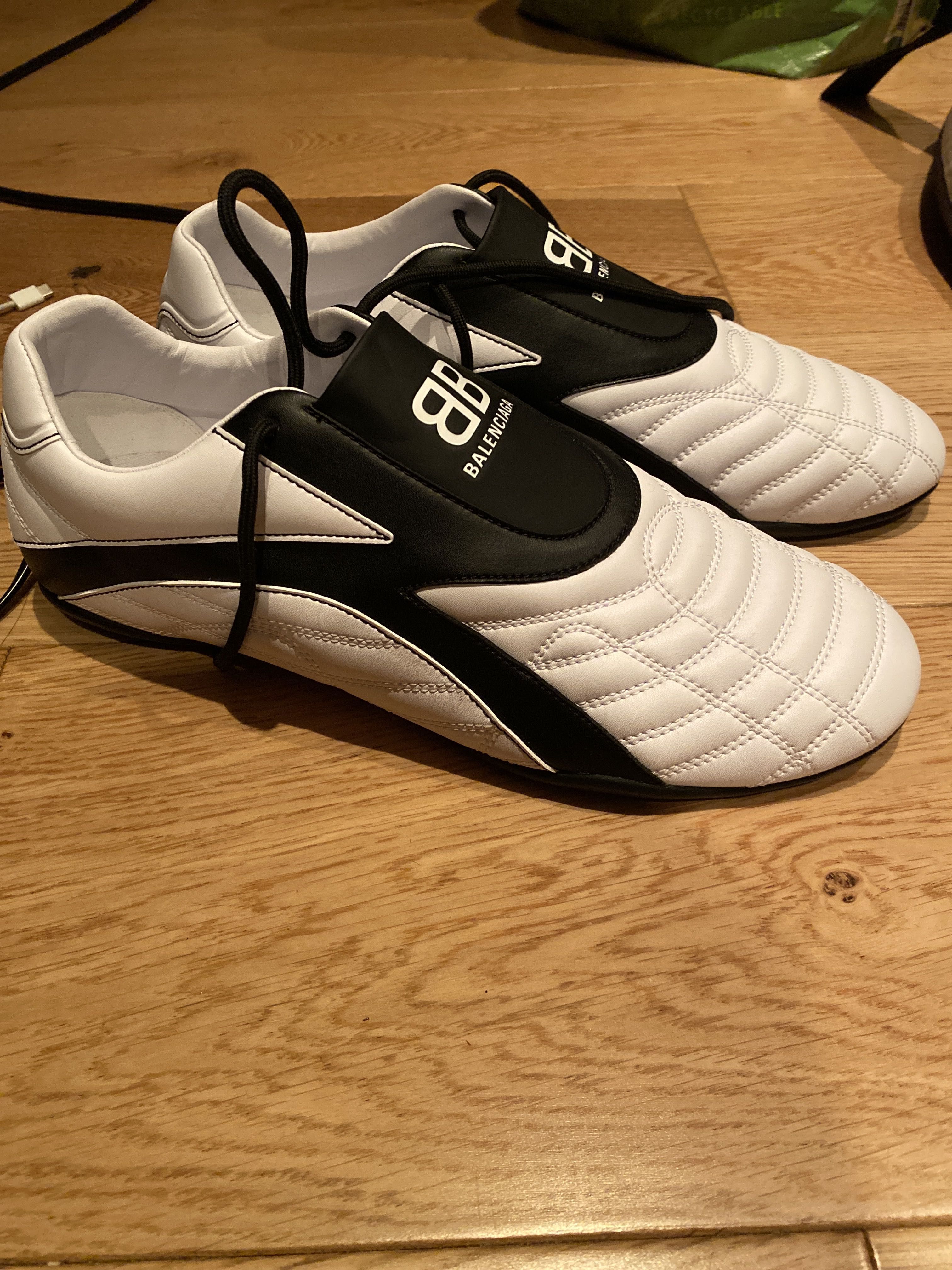 Balenciaga football shoes deals