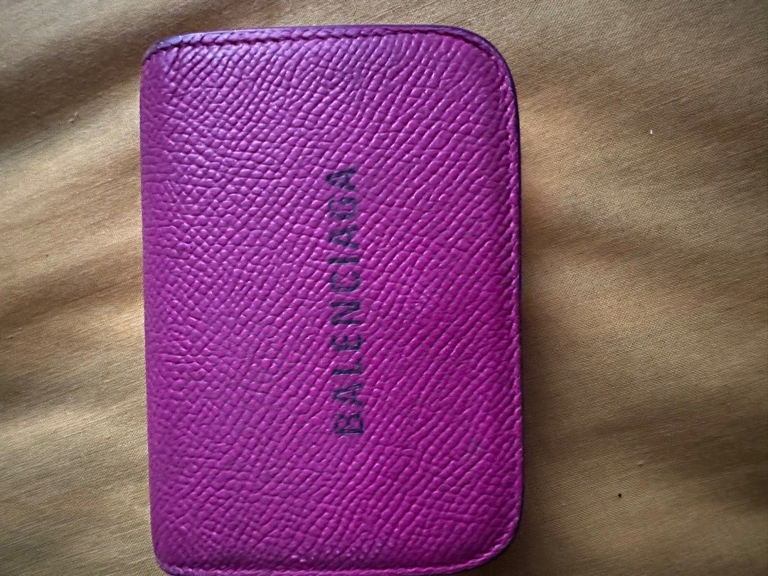 balenciaga small wallet (Category: Luxury Bags & Wallets) located in Antipolo. Submitted by ambercs (Listing ID 1239179420, Image 1). Description: authentic balenciaga wallet can be csrd case too small compact wallet needs cleaning pipinng and gums are intact flaw: coin part may maliit na butas ( pwede naman lagyan ng small patch).