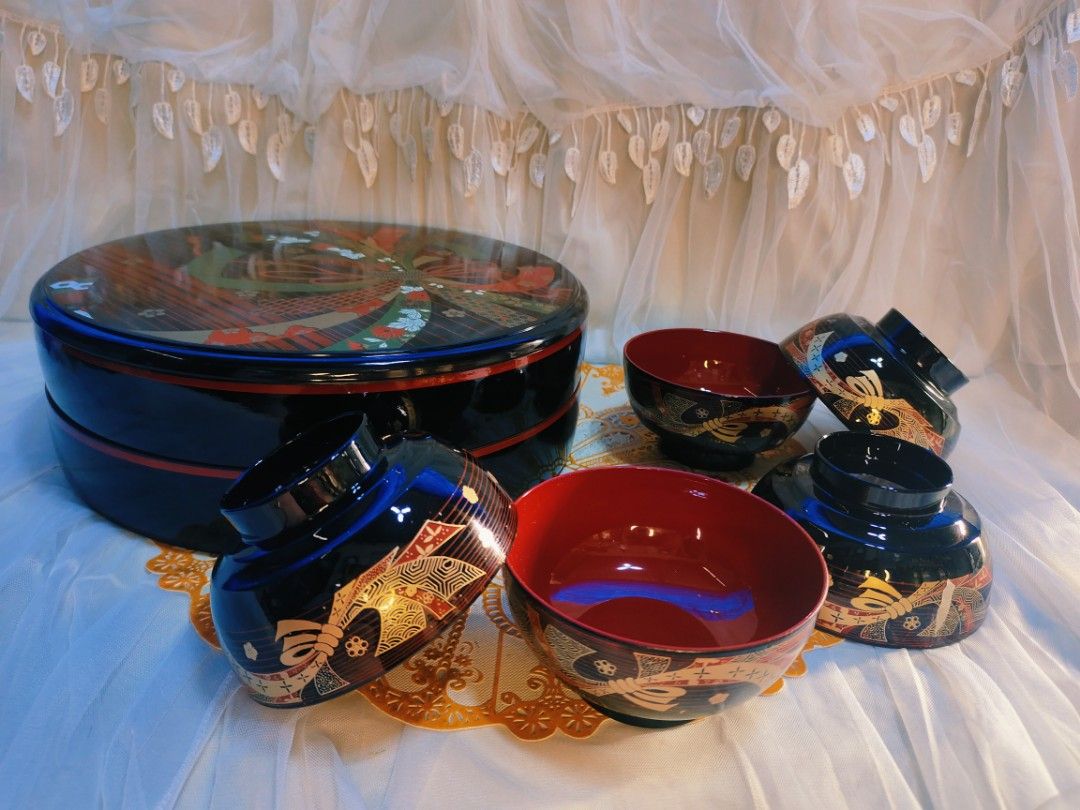 bento box set made from japan (Category: Bakeware) located in Manila. Submitted by torresrhea23040 (Listing ID 1239198016, Image 2). Description: bento box made from japan.