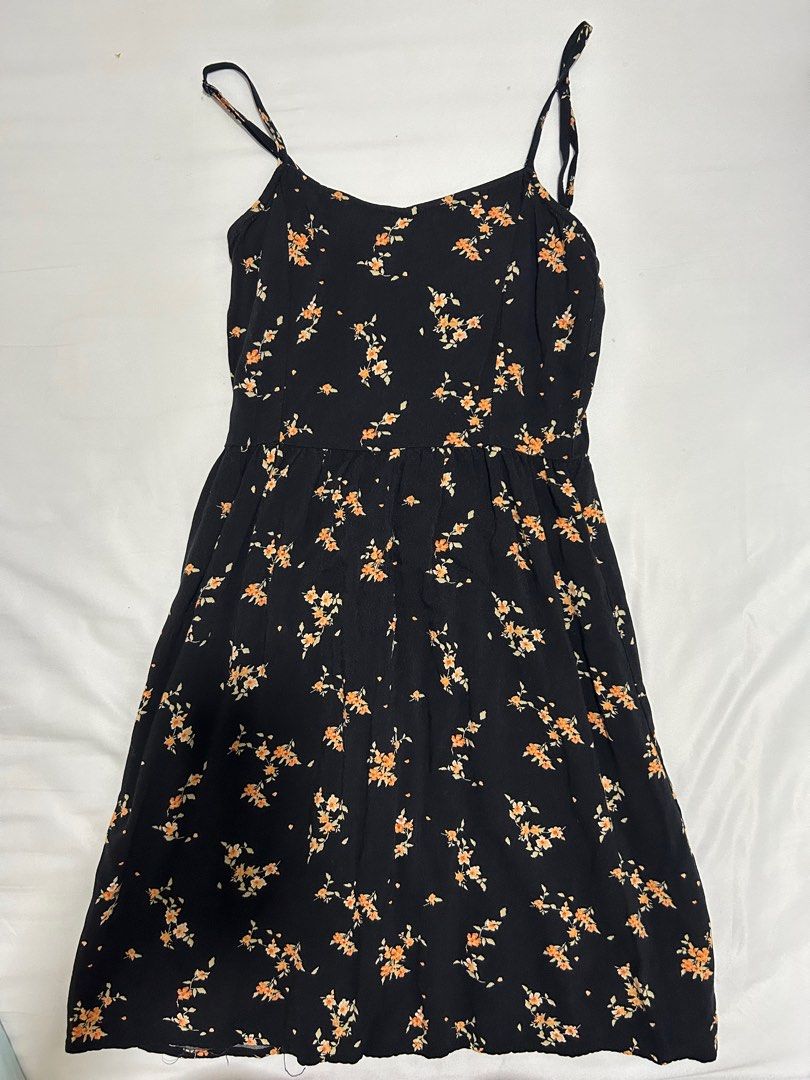 black floral mini dress, Women's Fashion, Dresses & Sets, Dresses on Carousell