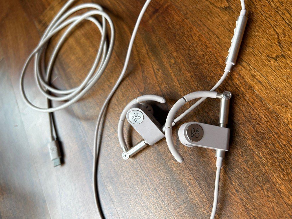 B&o play beoplay on sale earset