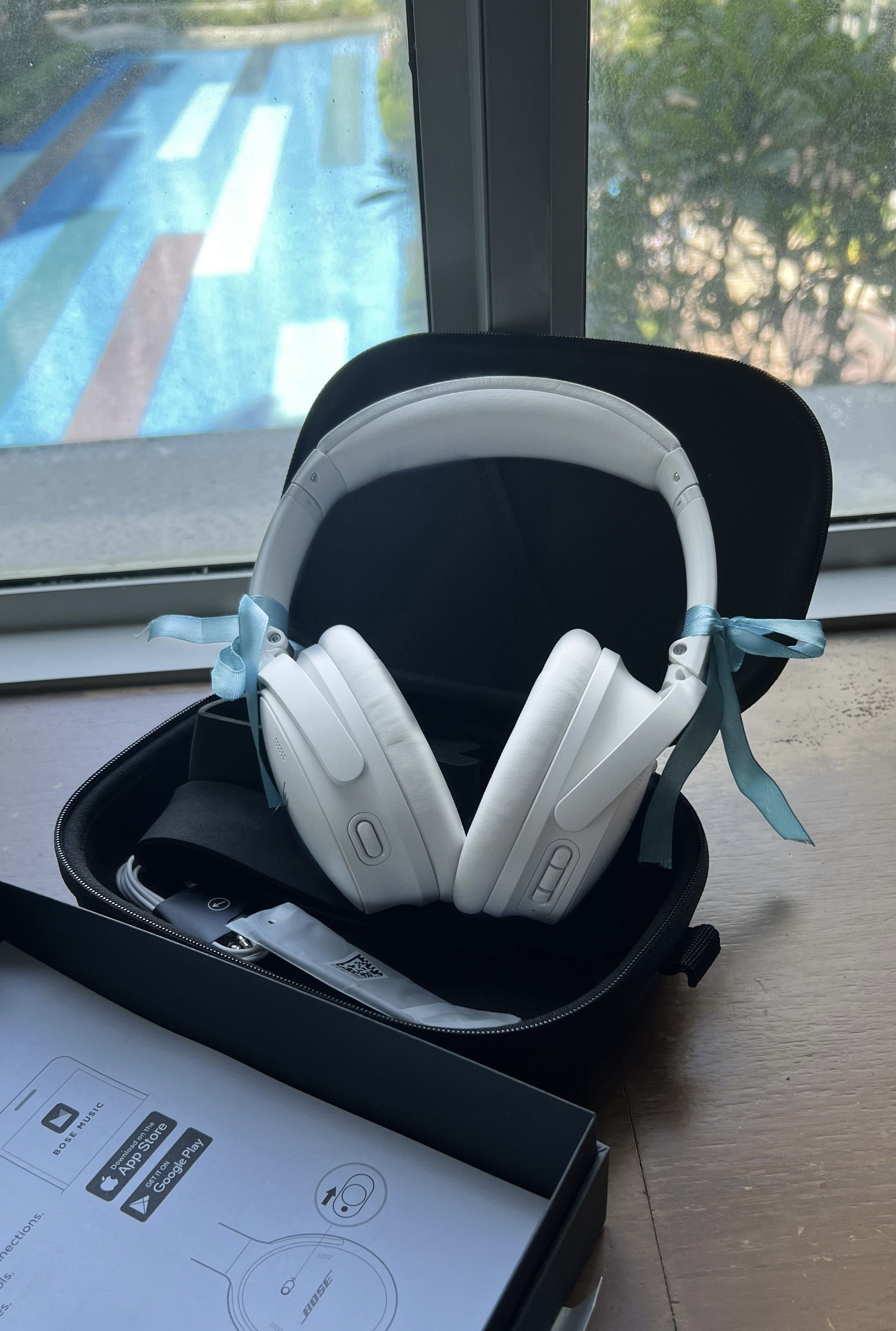 Bose QC45 [Very New] White, Audio, Headphones & Headsets on Carousell