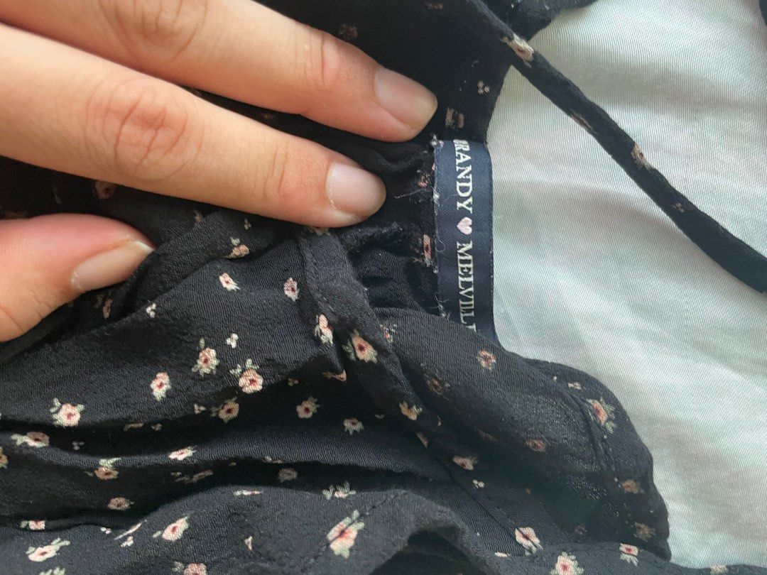 Brandy Melville Paulina Midi Floral Dress, Women's Fashion, Dresses