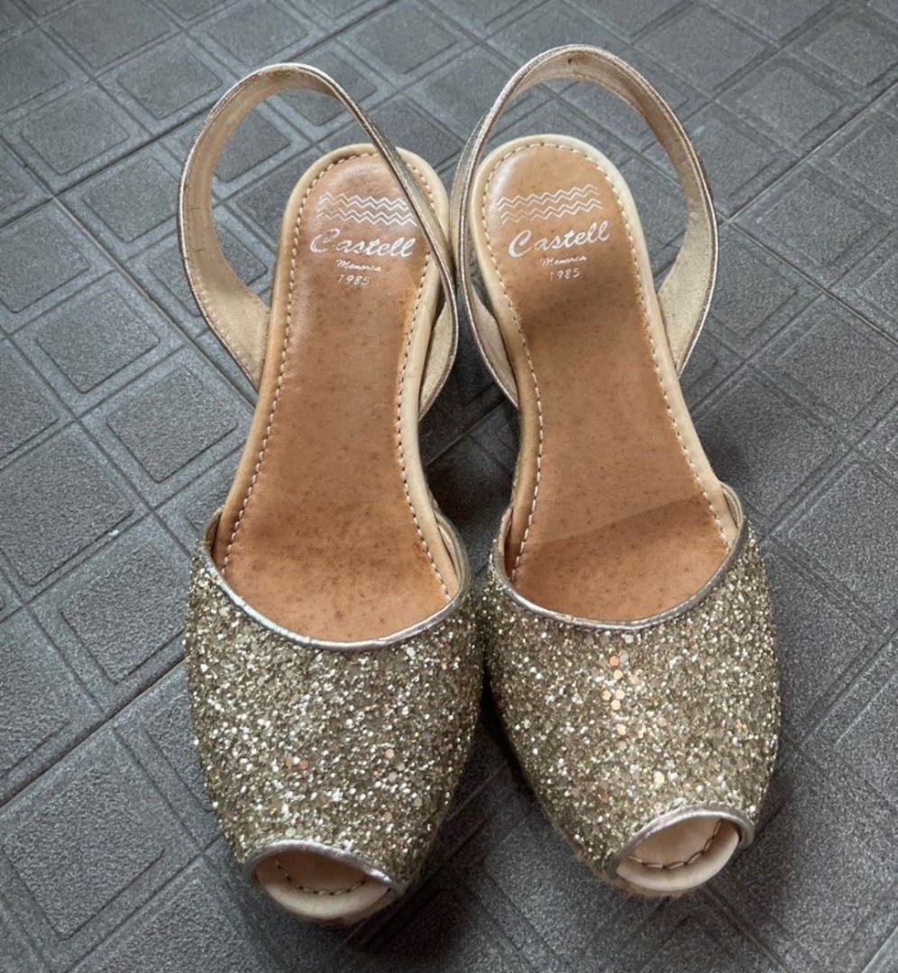 Gold glitter wedges discount