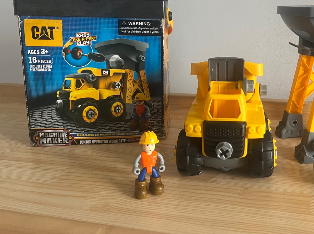 Caterpillar Cat Machine Maker Junior Operator work site on Carousell