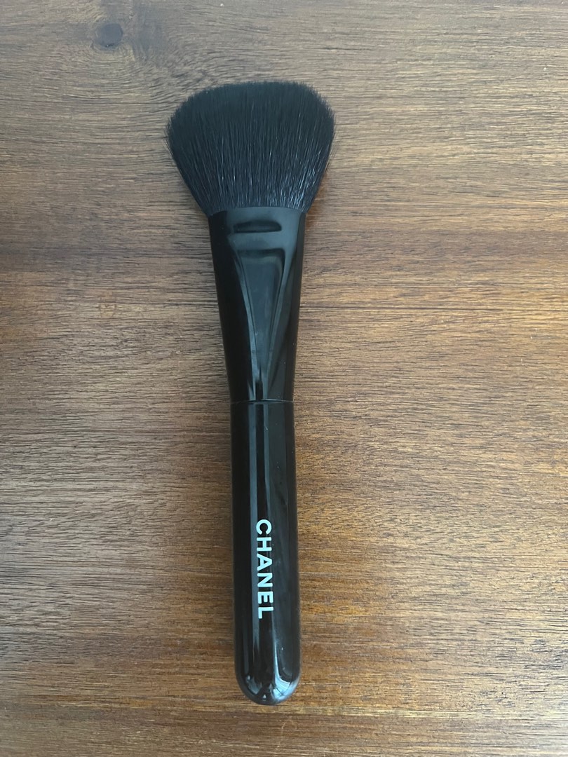 CHANEL Blush Brush, Beauty & Personal Care, Face, Makeup on Carousell