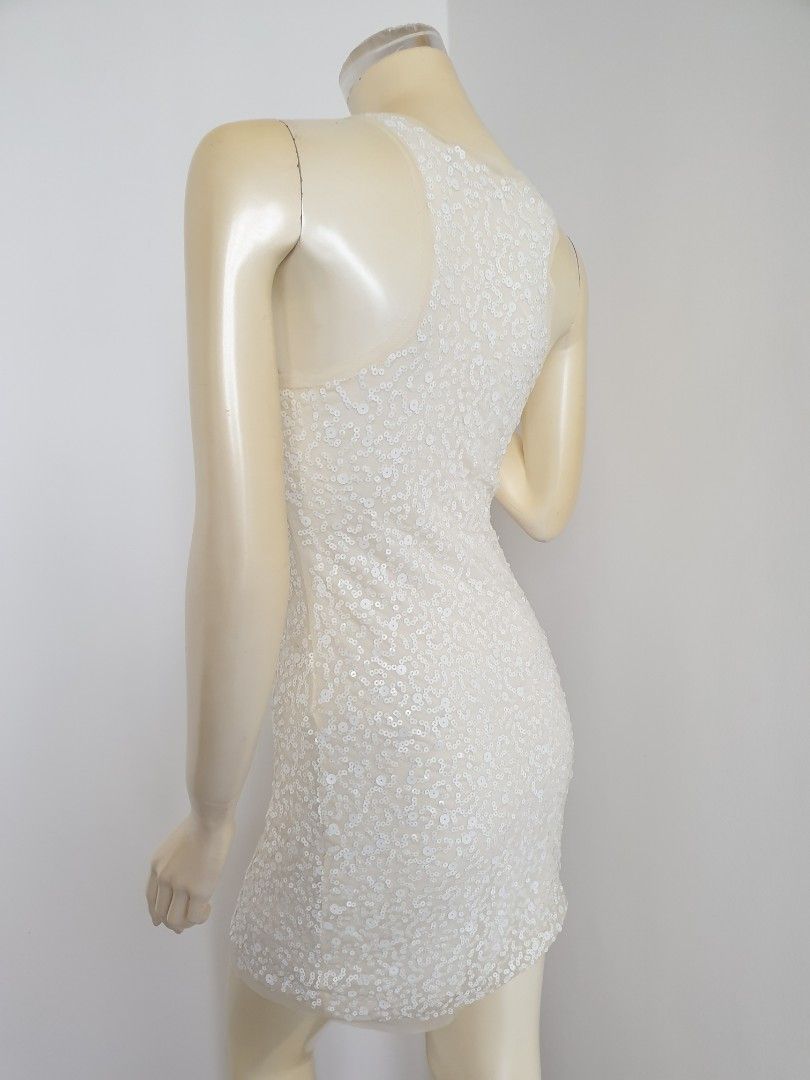 Chelsea and violet white dress 2025