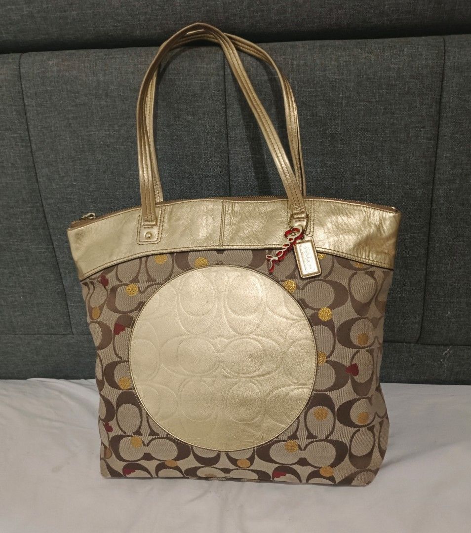 Coach laura tote discount