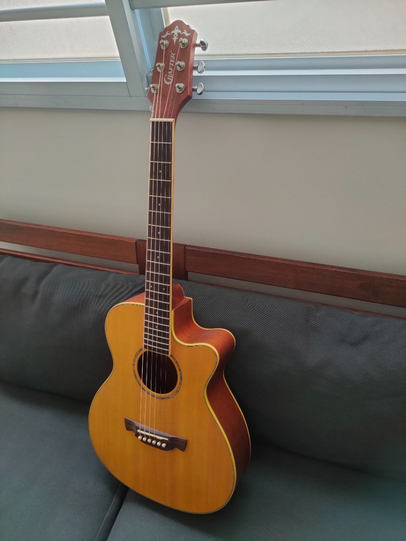 Crafter guitar TRV 23 N Hobbies Toys Music Media Musical