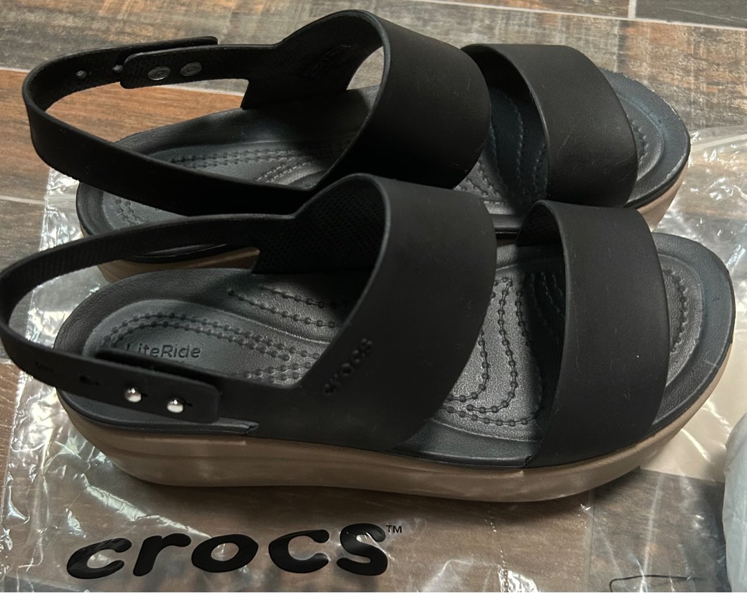 Crocs wedge, Women's Fashion, Footwear, Wedges on Carousell