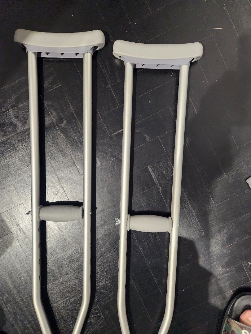 Crutches, Health & Nutrition, Assistive & Rehabilatory Aids