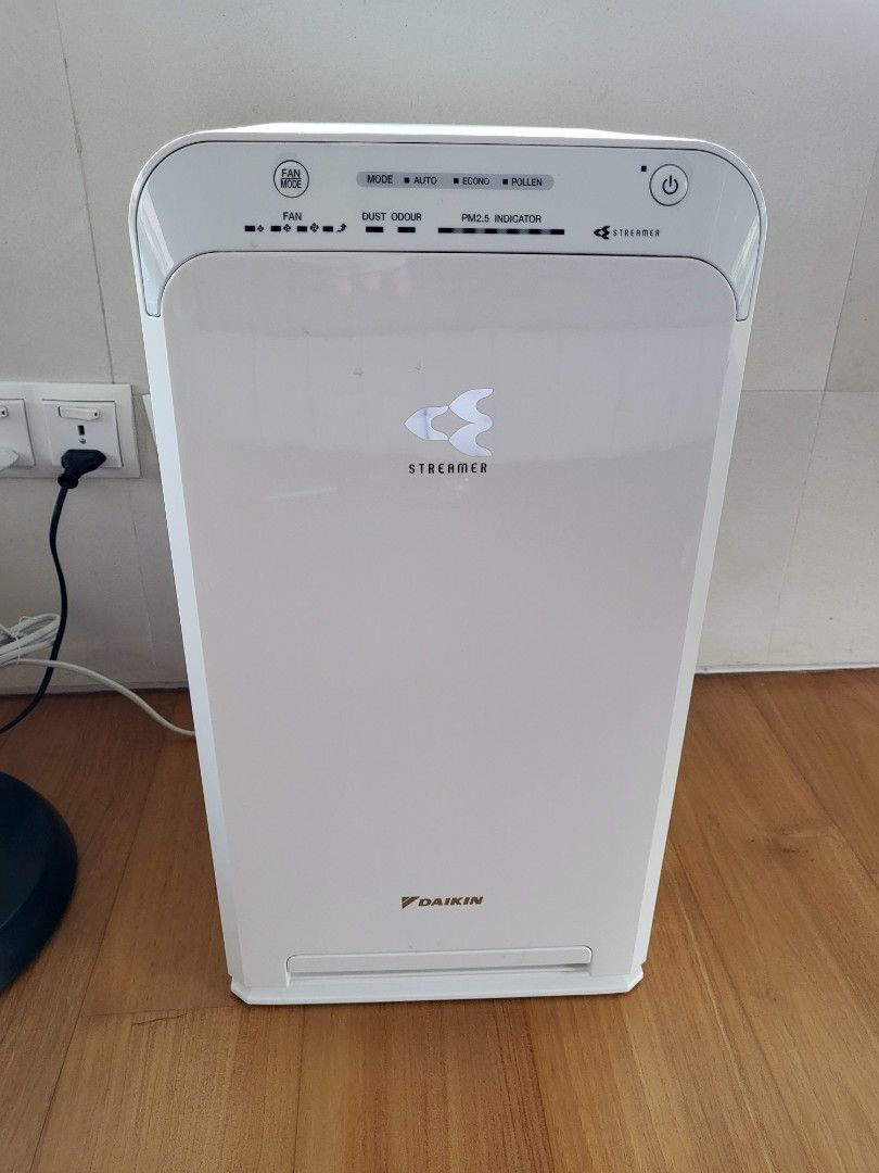 Daikin Air Purifier Streamer Floor Standing, TV & Home Appliances, Air