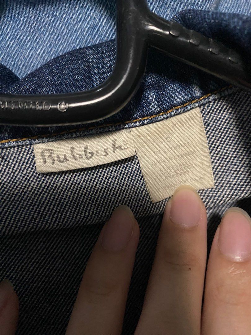 Dark Denim Jacket (Category: Coats, Jackets and Outerwear) located in Manila. Submitted by opencall (Listing ID 1239249500, Image 3). Description: Size: Small Rfs: decluttering.