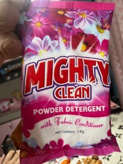 Detergent powder