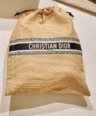 由 msgiraffe22 (刊登 ID 1239296140，圖片 1) 提交，位於 的 (類別：)，說明：。