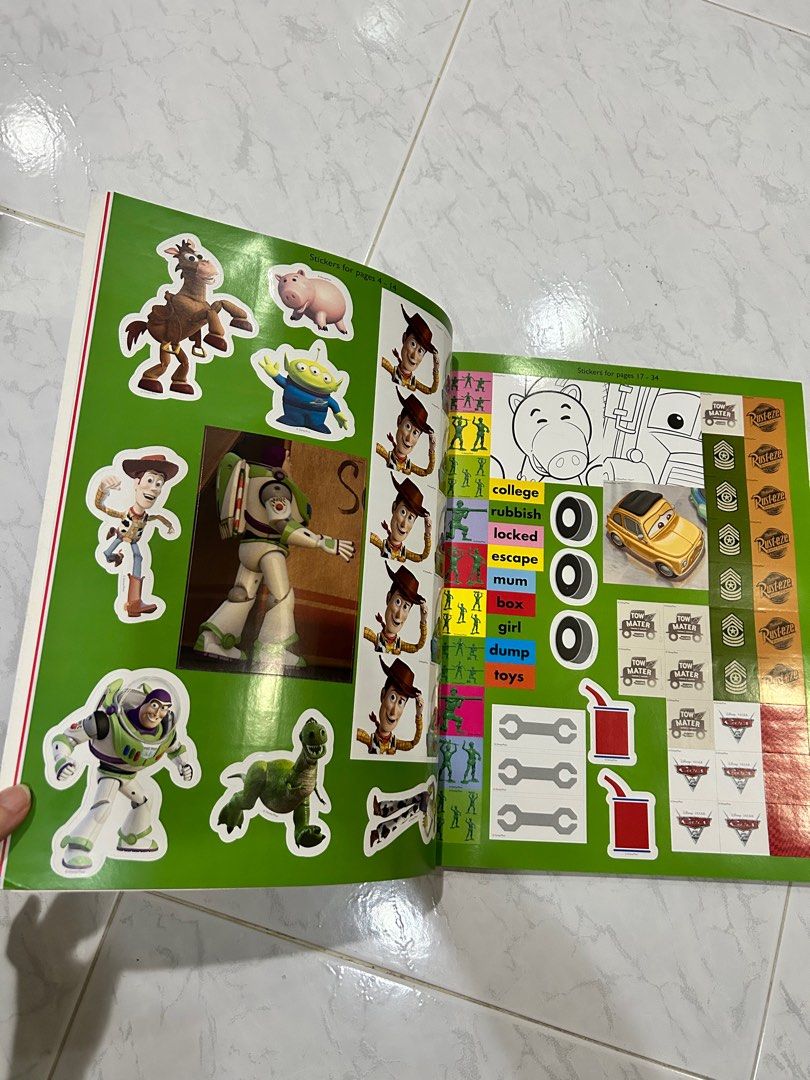 Disney 2000 Stickers with over 75 Activities, Hobbies & Toys, Books ...