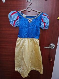 (Category: ) located in . Submitted by cosylilcloset (Listing ID 1239151043, Image 1). Description: .