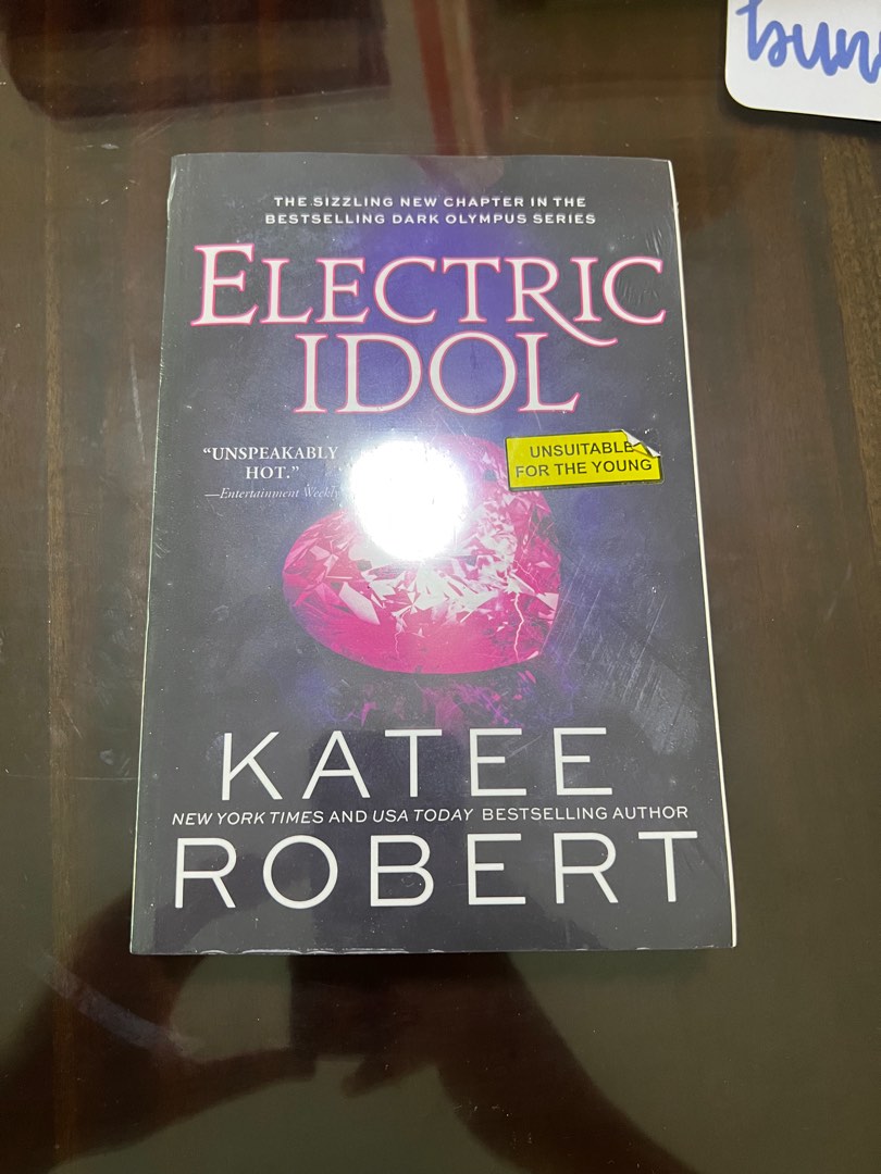 Electric idol, Hobbies & Toys, Books & Magazines, Fiction & NonFiction on Carousell