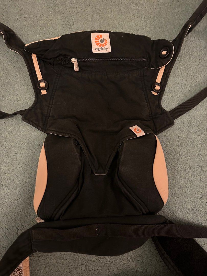 Ergo baby carrier online 360 infant insert