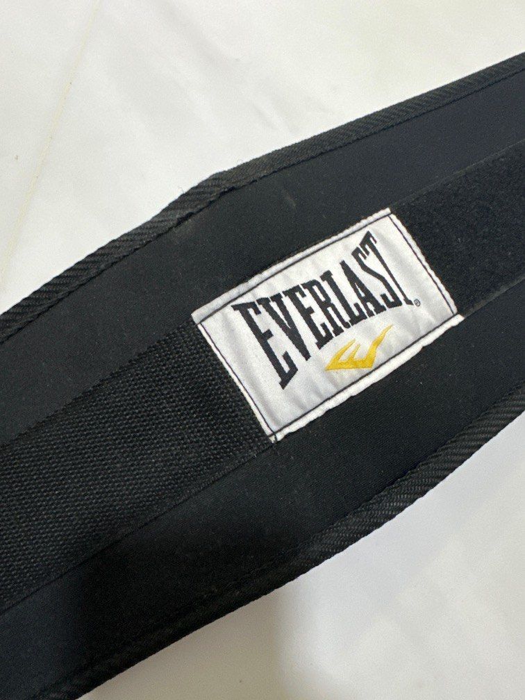 Everlast lifting belt, Sports Equipment, Other Sports Equipment and