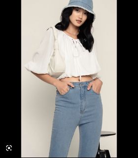 (Category: ) located in . Submitted by fruityclosets (Listing ID 1239231016, Image 1). Description: .