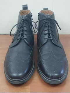 Florsheim black leather ankle boots with zippers