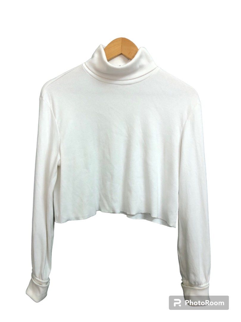 White turtleneck crop on sale top forever 21