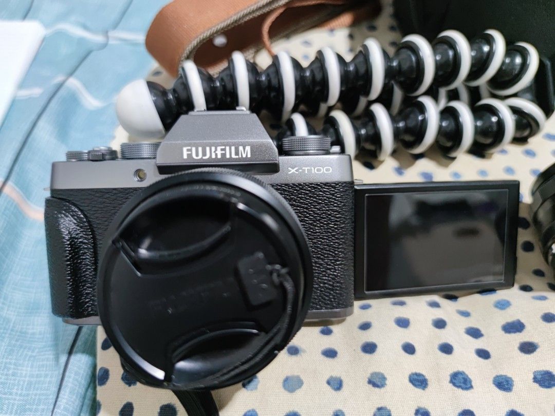 FUJIFILM XT100 with 1545mm Kitlens and extra 35mm lens, Photography