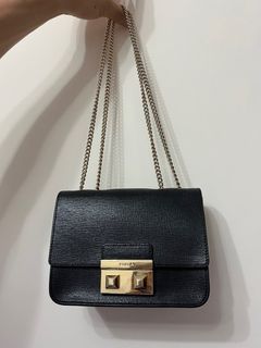 （分類：）位於 。 由 hhsowbsibsl 提交（商品編號 1239159492，圖片 1）。簡介： 。