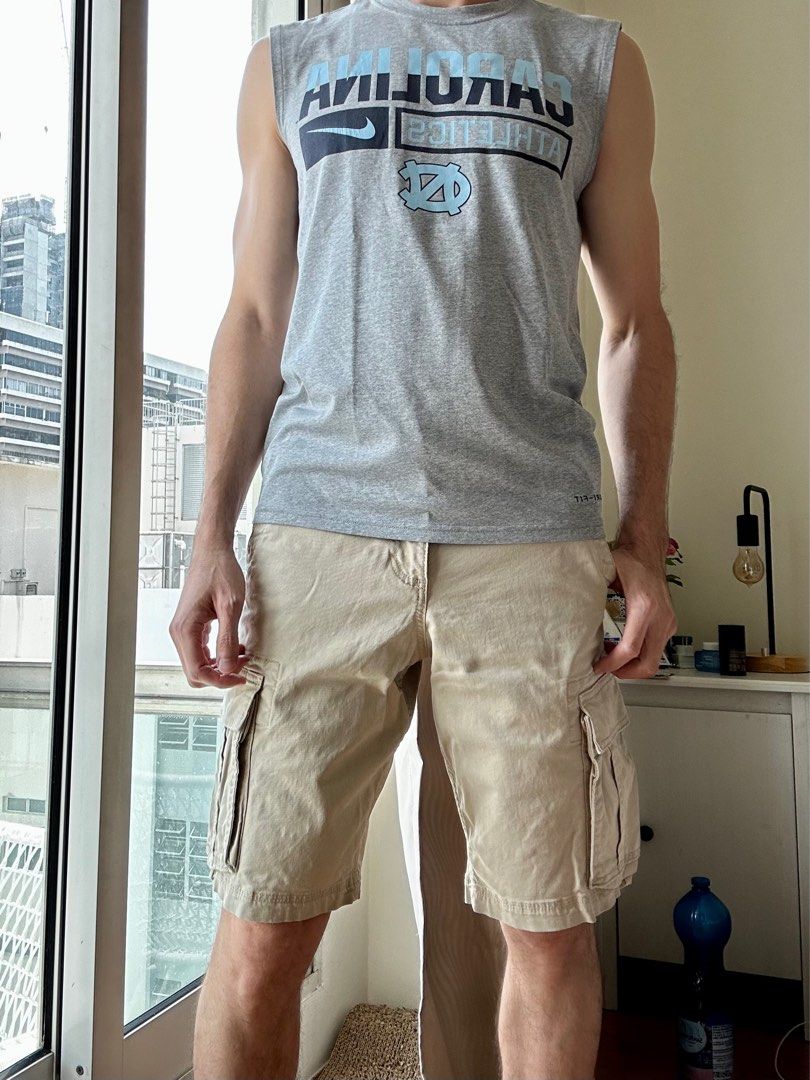 Gap Khaki Brown Cargo Shorts 29 Inch Waist, Men'S Fashion, Bottoms, Shorts  On Carousell