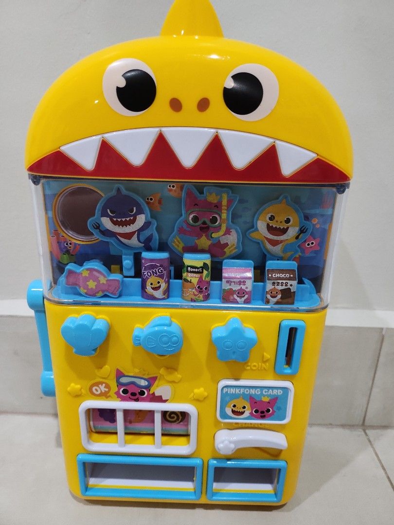 Talking baby shark top toy