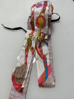（分類：）位於 。 由 lovingcocochanel 提交（商品編號 1239302116，圖片 1）。簡介： 。