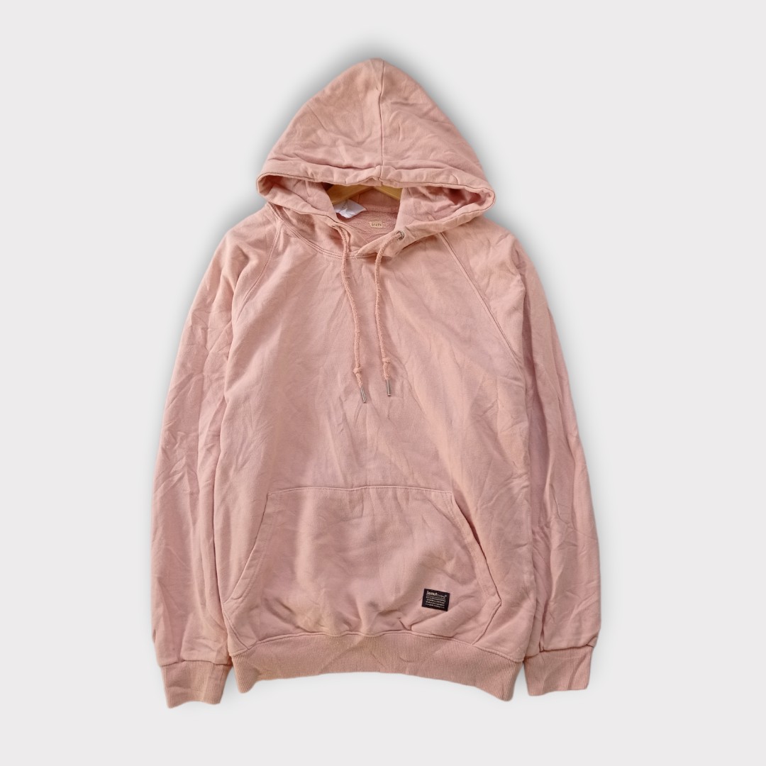 Hoodie polos pink on Carousell
