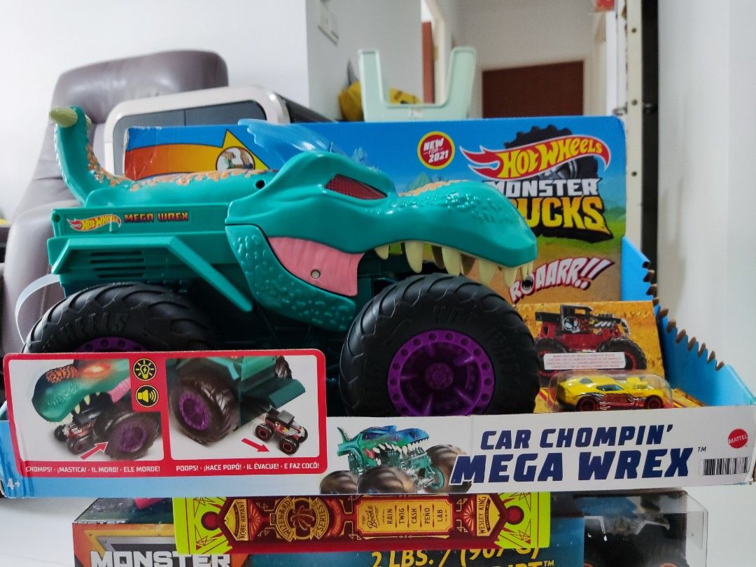 Hot Wheels Car Chompin' Chomping Mega Wrex, Hobbies & Toys, Toys