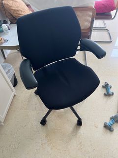 Humanscale hotsell liberty reddit